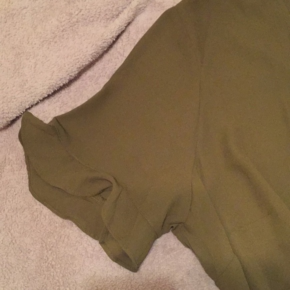 The Limited short sleeve plus size Top Olive Green - Picture 4 of 15